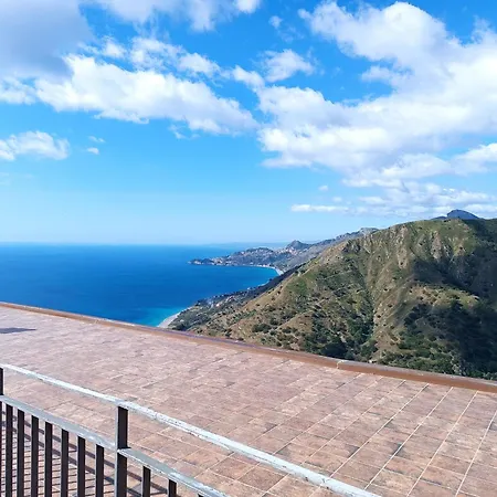 Holiday home Casa Francesco Forza d'Agro