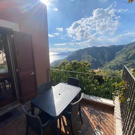 Casa Francesco * Forza dʼAgro