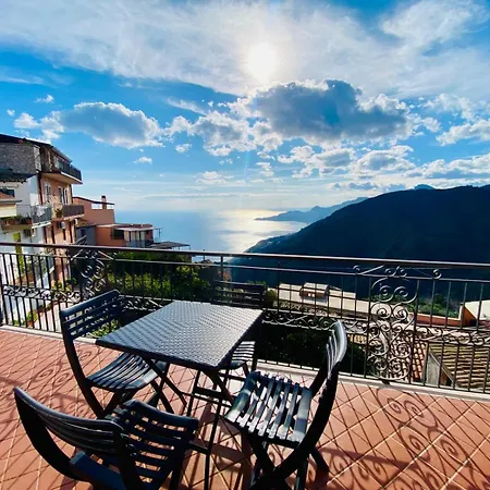 Casa Francesco Holiday home *