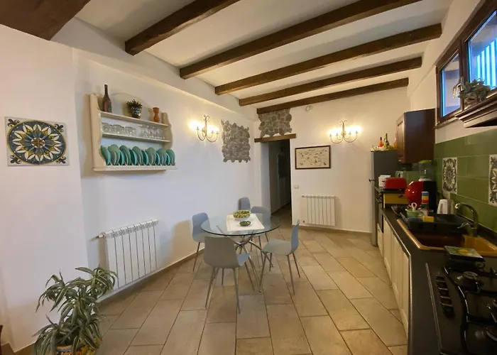 Casa Francesco Nyaraló *